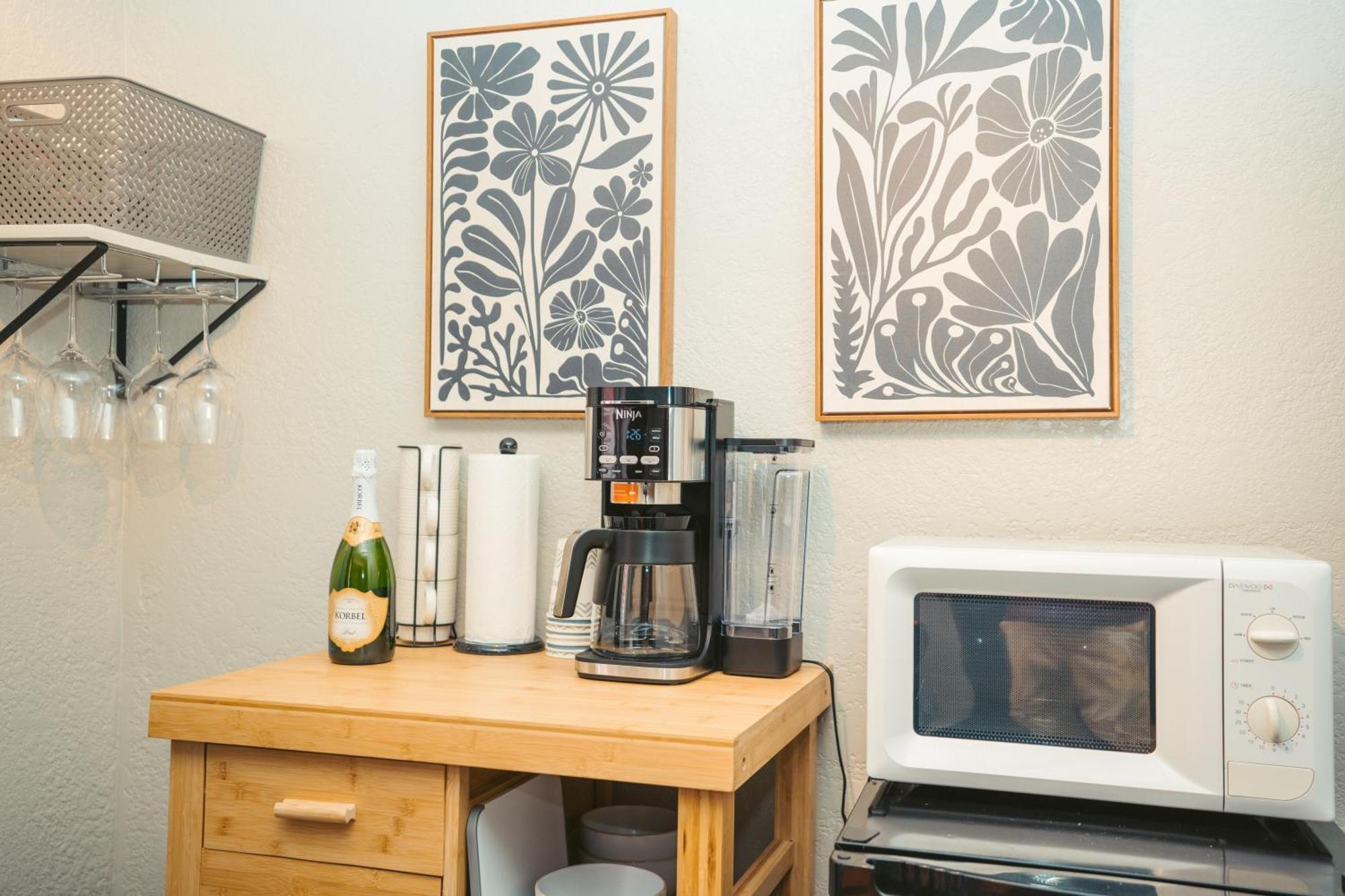 Windsor Retreat Private Basement Suite Ντένβερ Εξωτερικό φωτογραφία